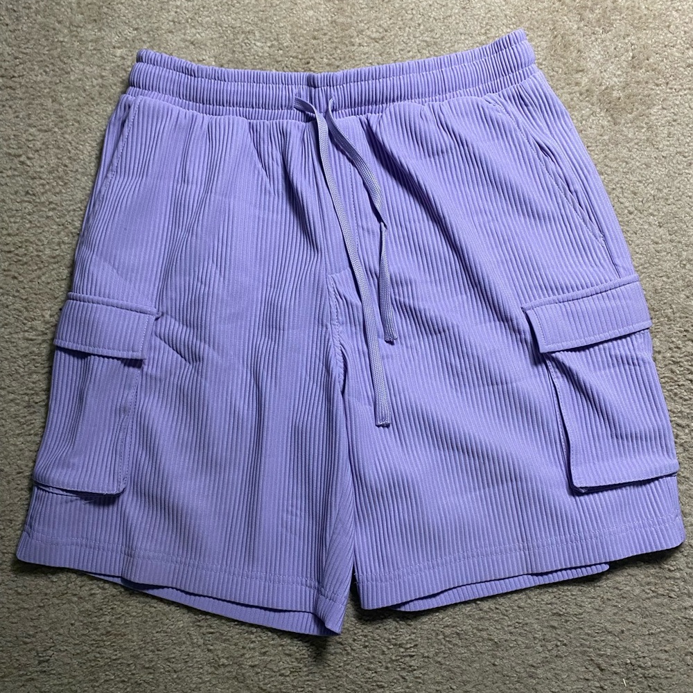 Fashion Nova Men’s Lavender Ribbed Cargo Shorts